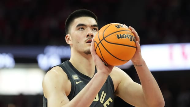 zach edey free throws at wisconsin